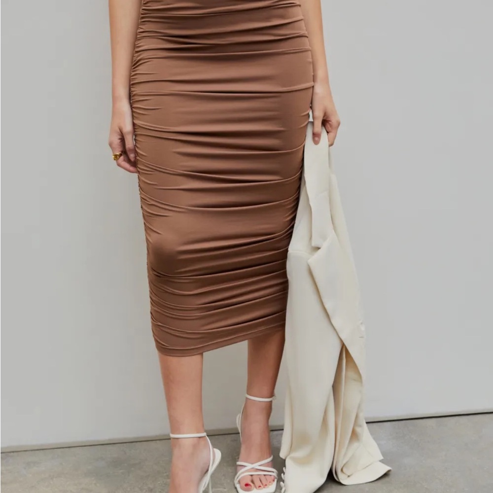 Cider Ruched Midi Skirt in Brown